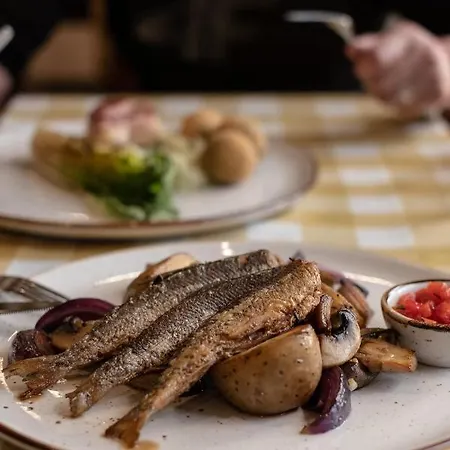 Highland Warmia - Bauernhof